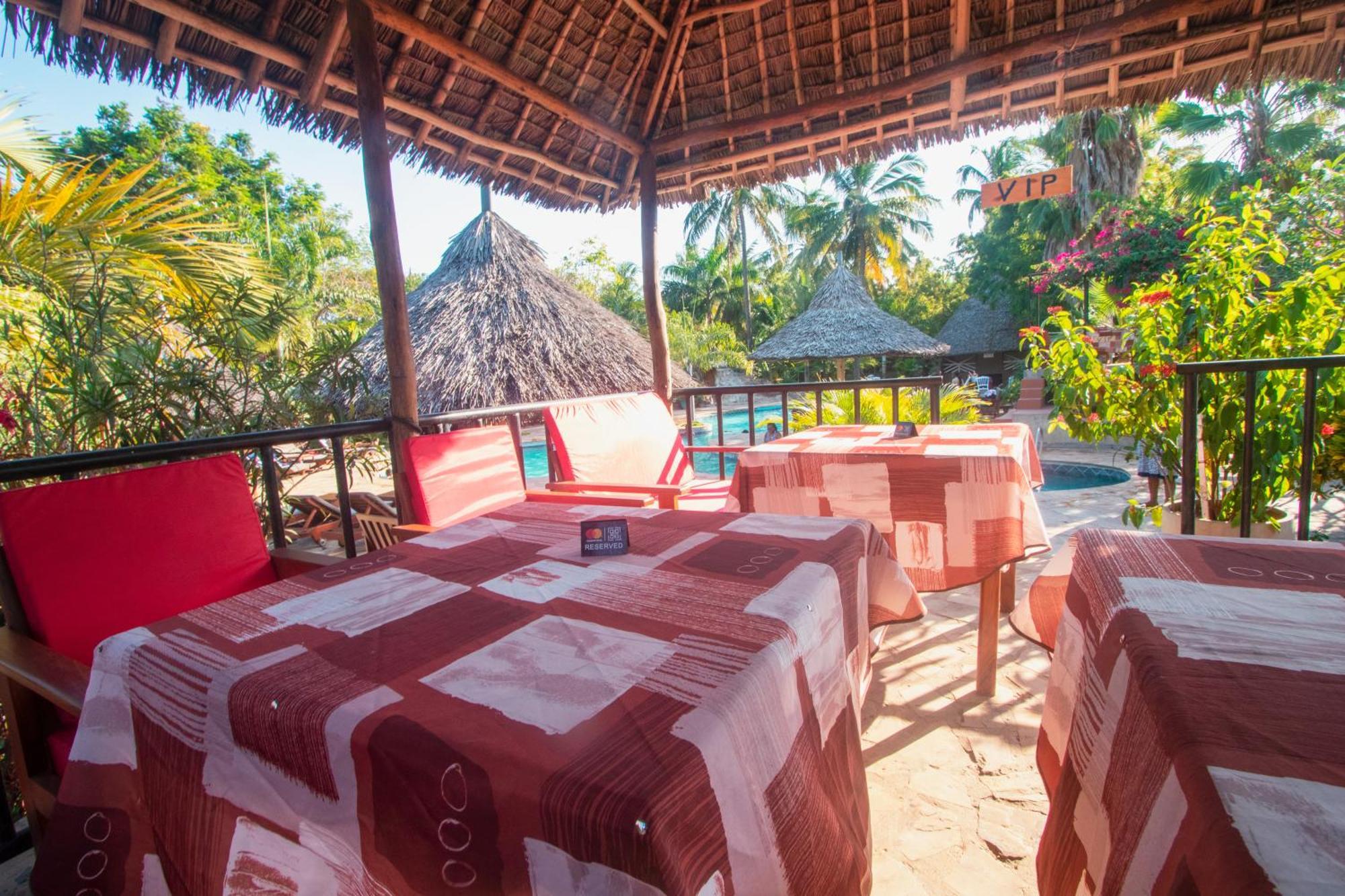 Kijiji Beach Resort Dar es Salaam Buitenkant foto