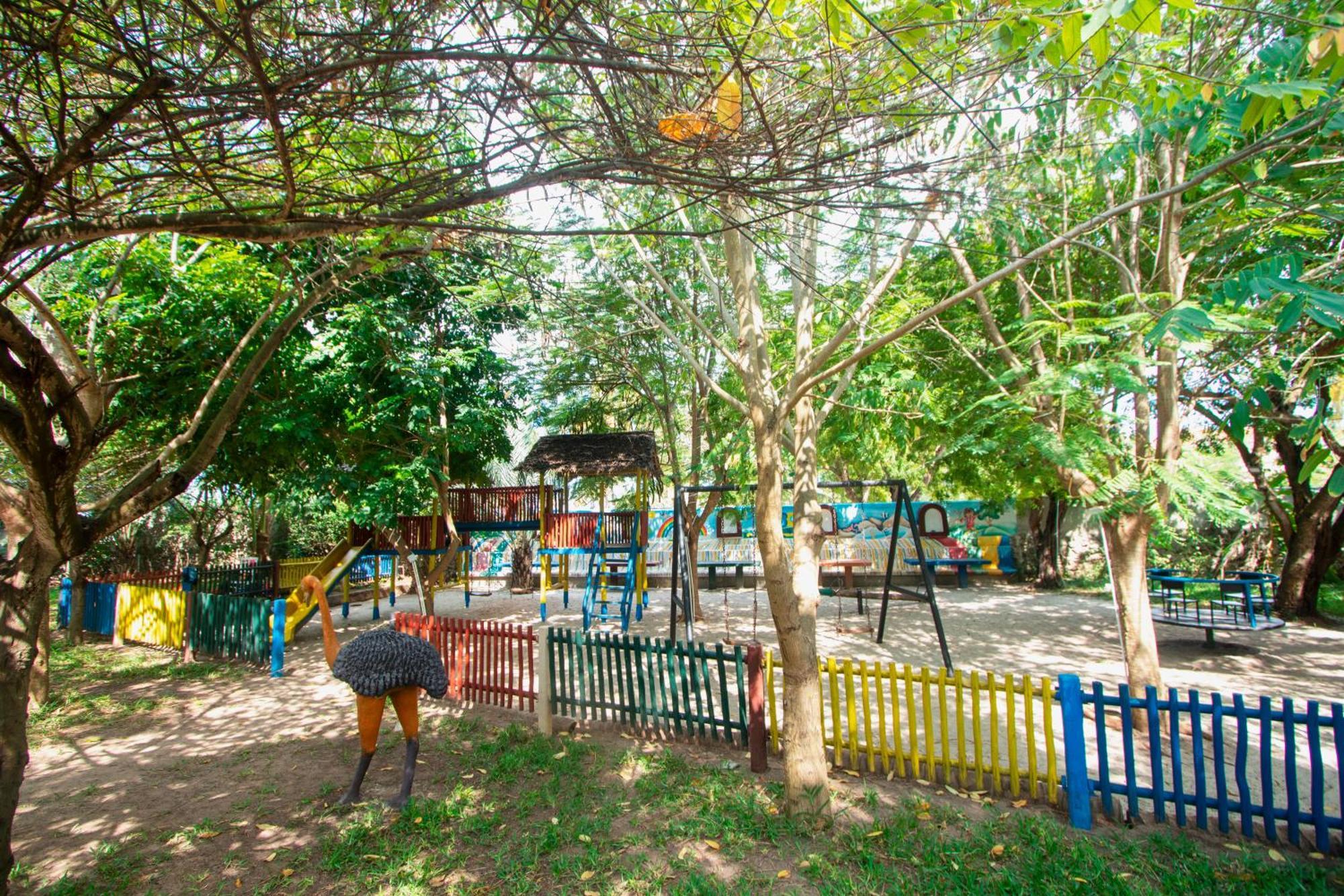 Kijiji Beach Resort Dar es Salaam Buitenkant foto