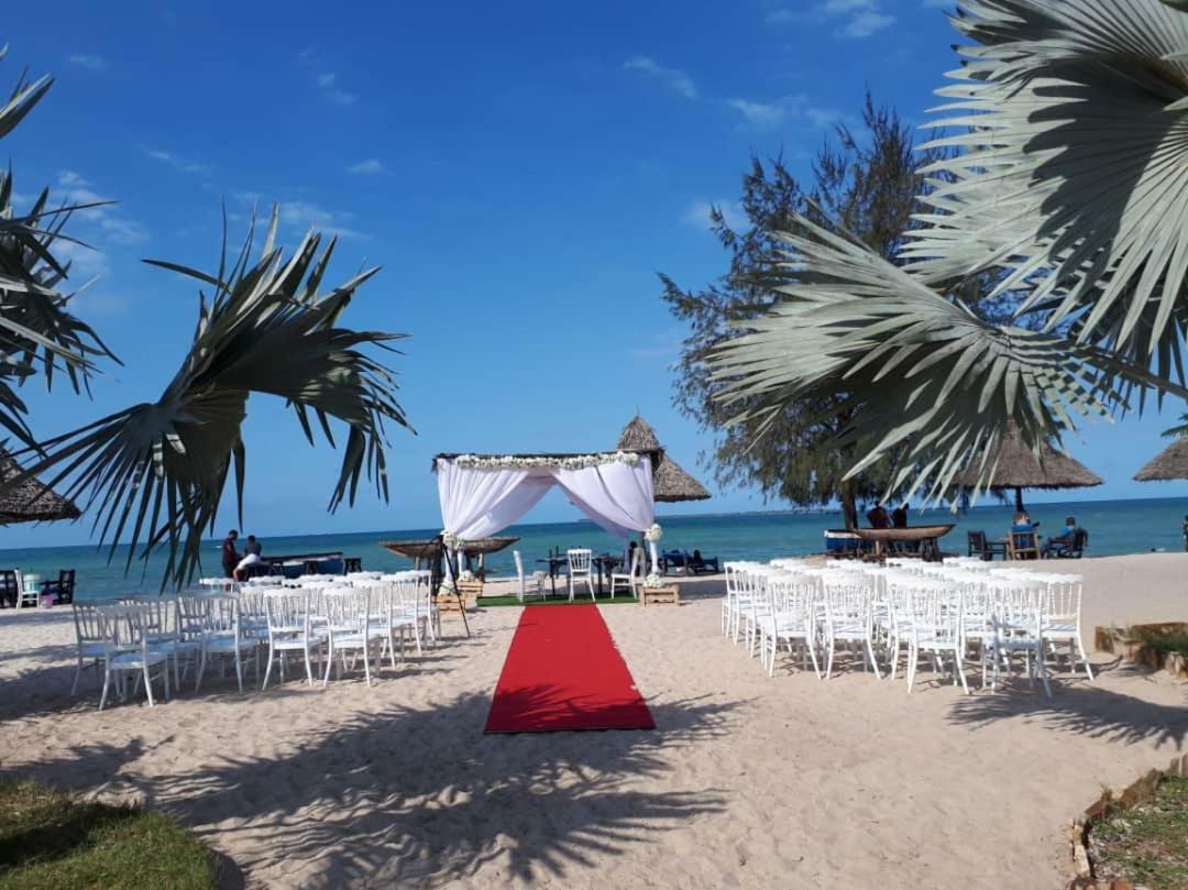 Kijiji Beach Resort Dar es Salaam Buitenkant foto