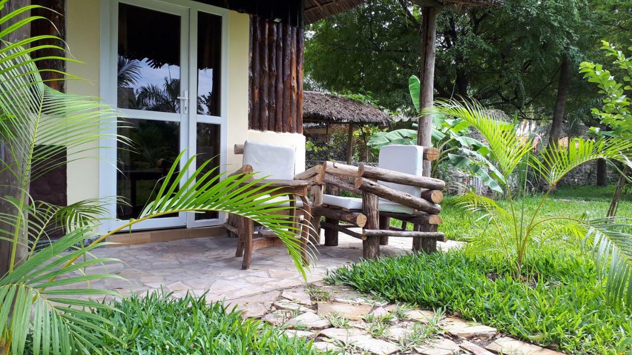 Kijiji Beach Resort Dar es Salaam Buitenkant foto