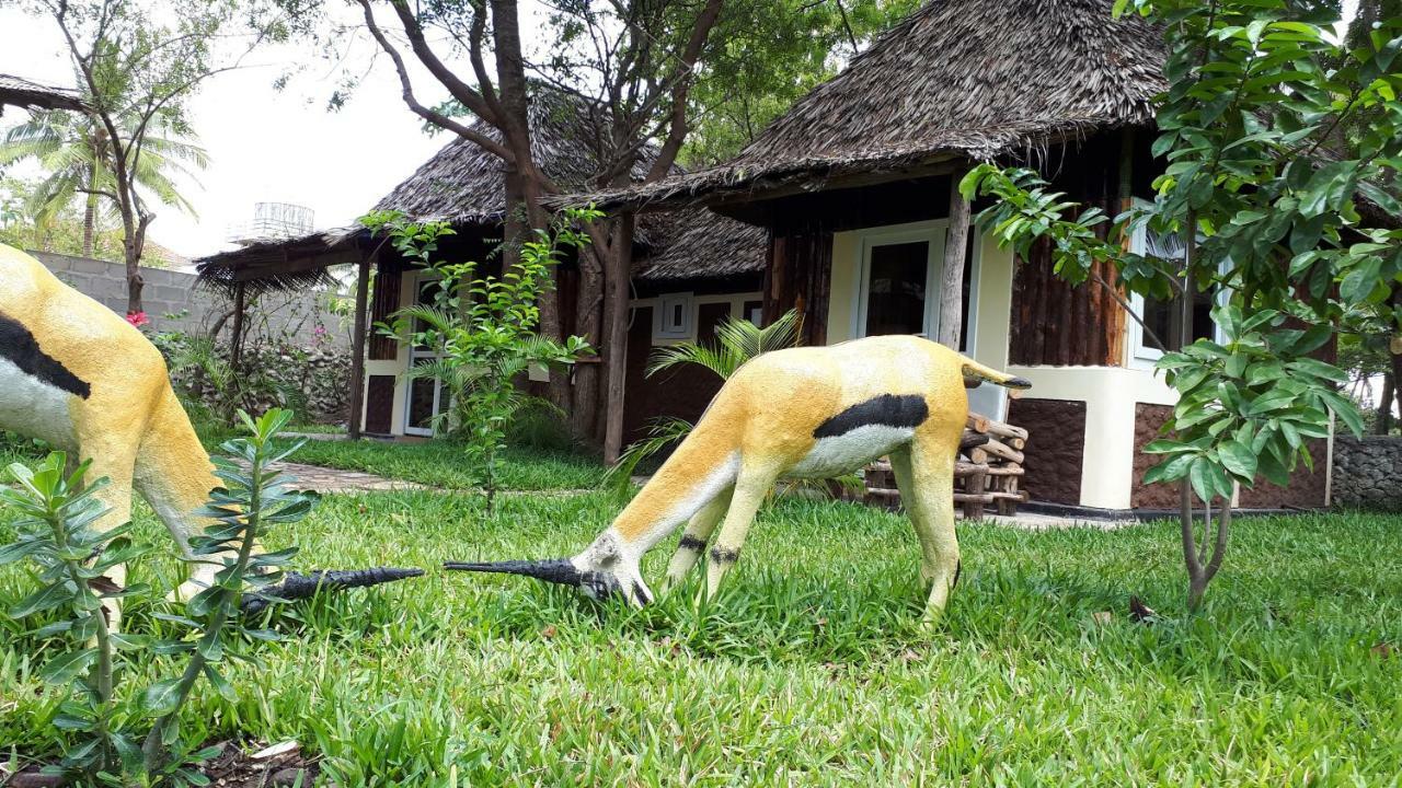 Kijiji Beach Resort Dar es Salaam Buitenkant foto
