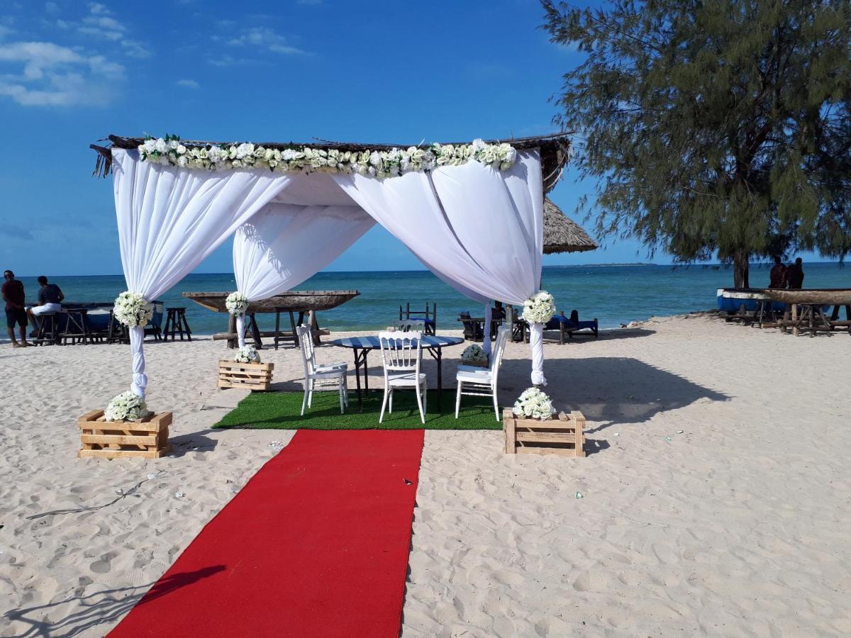 Kijiji Beach Resort Dar es Salaam Buitenkant foto